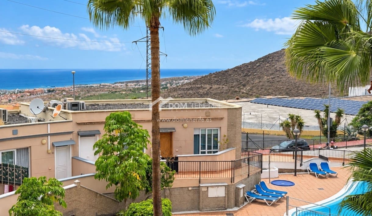 3 bedroom Townhouse for sale in Roque del Conde with pool garage - € 539,000 (Ref: 10112219)