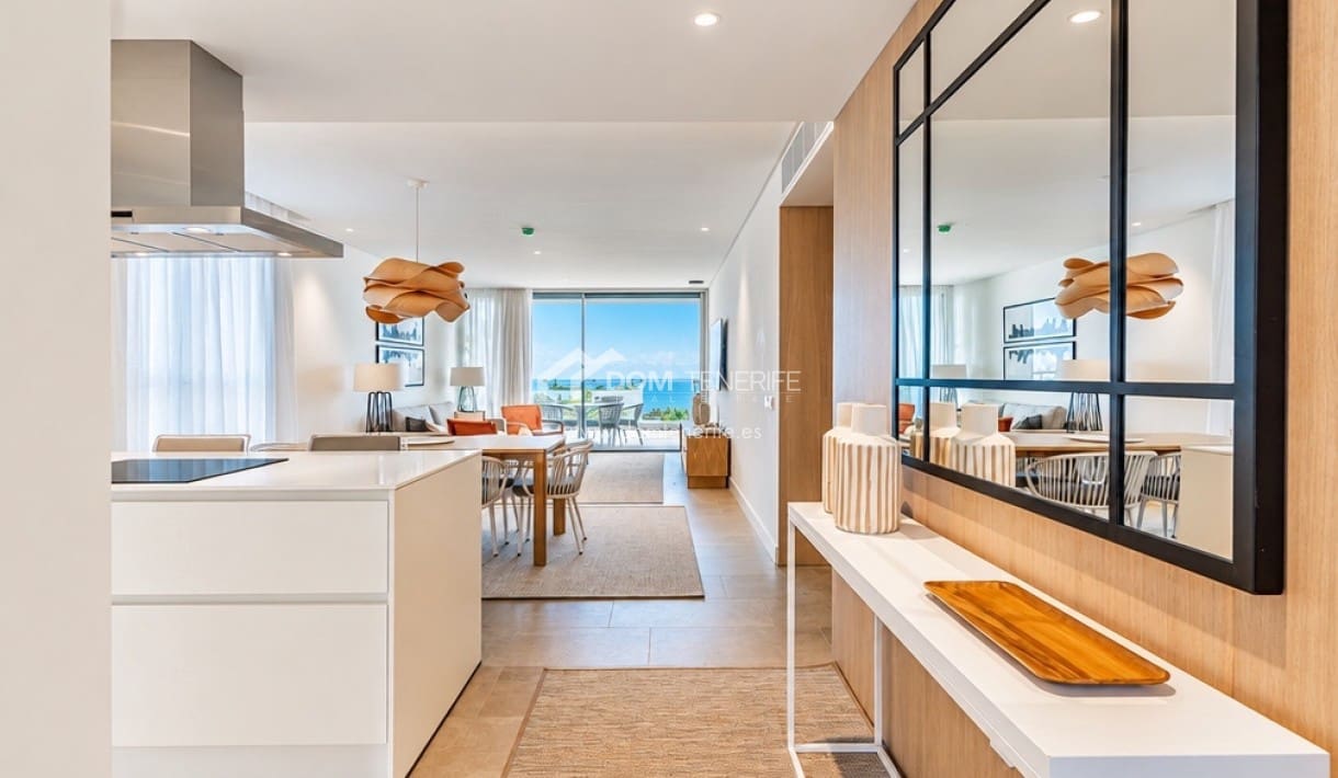 2 chambre Appartement à vendre à Guia de Isora avec piscine garage - 1 117 000 € (Ref: 10130521)