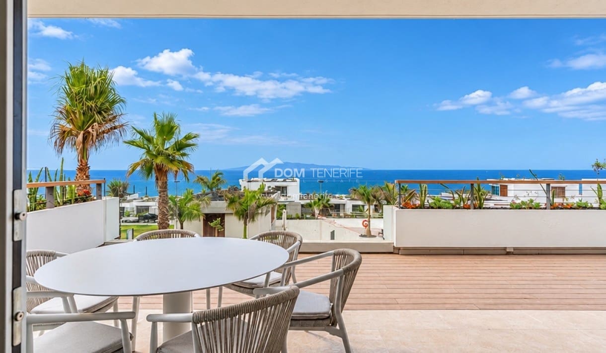 2 chambre Appartement à vendre à Guia de Isora avec piscine garage - 1 117 000 € (Ref: 10130521)
