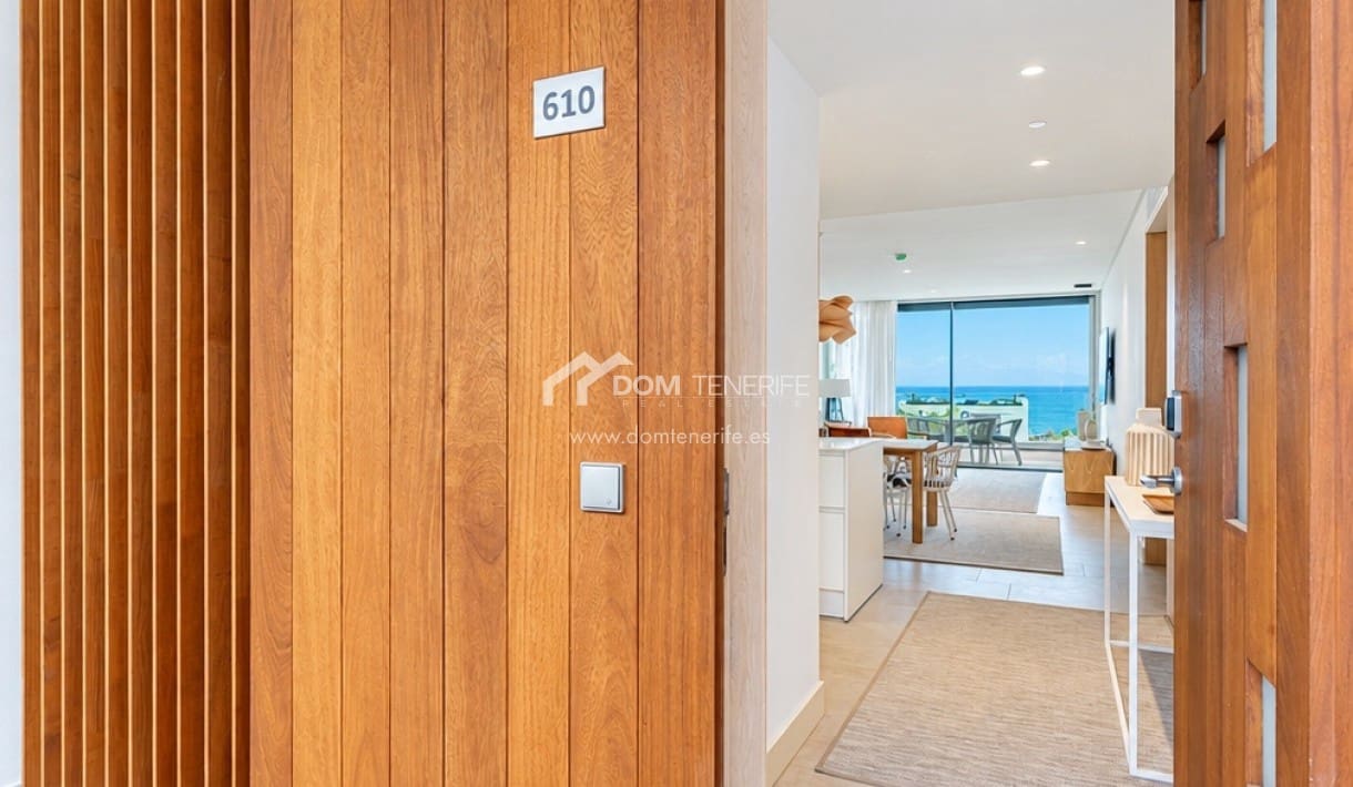 2 chambre Appartement à vendre à Guia de Isora avec piscine garage - 1 117 000 € (Ref: 10130521)