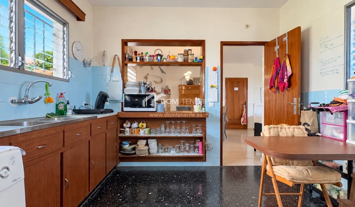 2 slaapkamer Villa te koop in Valle de San Lorenzo met zwembad - € 785.000 (Ref: 10130984)