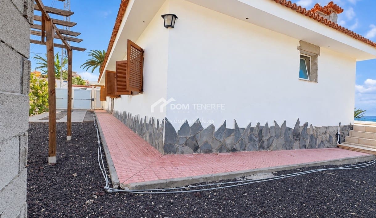 2 slaapkamer Villa te koop in Valle de San Lorenzo met zwembad - € 785.000 (Ref: 10130984)