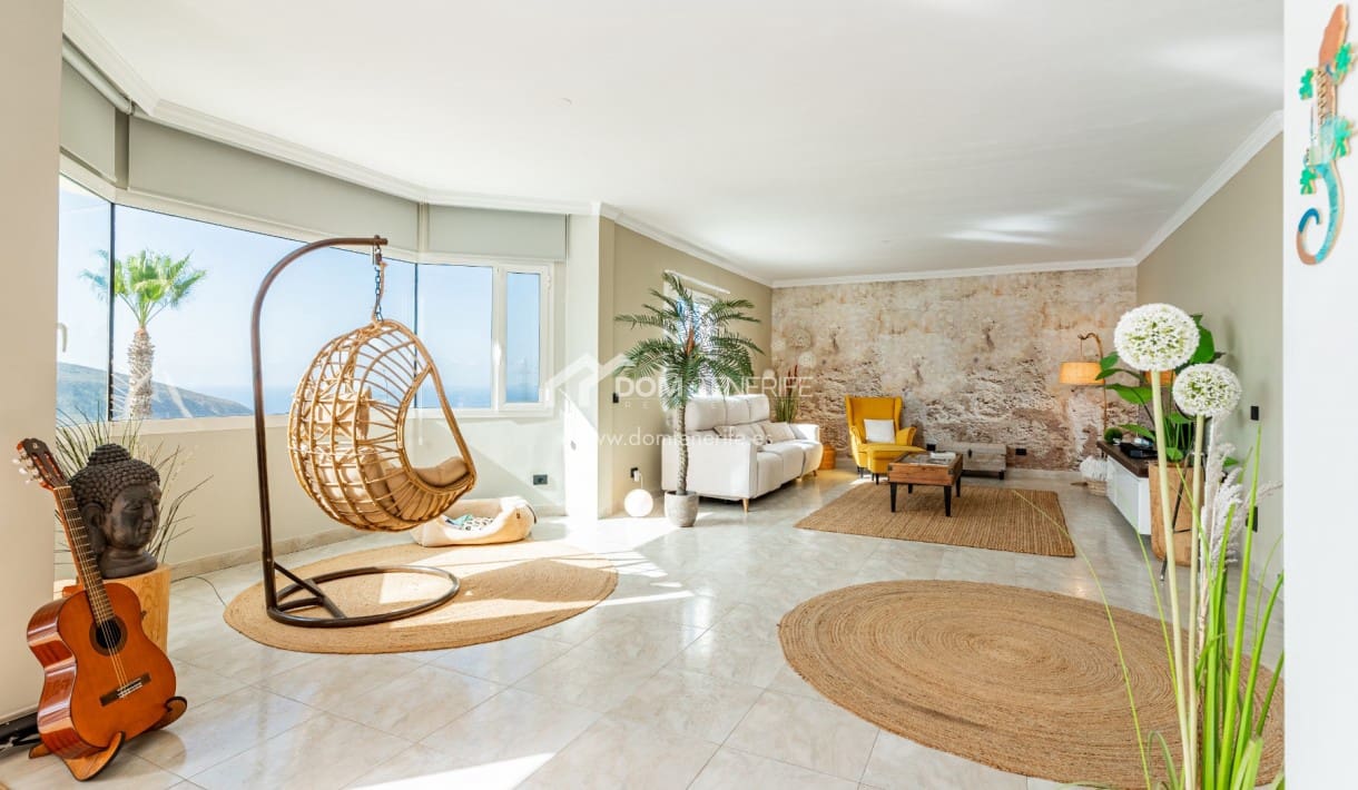 5 bedroom Villa for sale in Chayofa with pool garage - € 1,490,000 (Ref: 10166975)