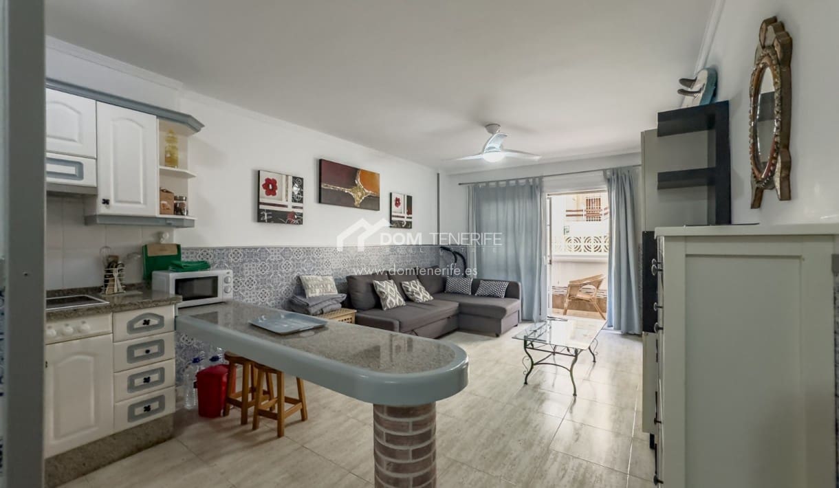 1 soverom Leilighet til leie i Los Cristianos - € 1 250 (Ref: 7062682)