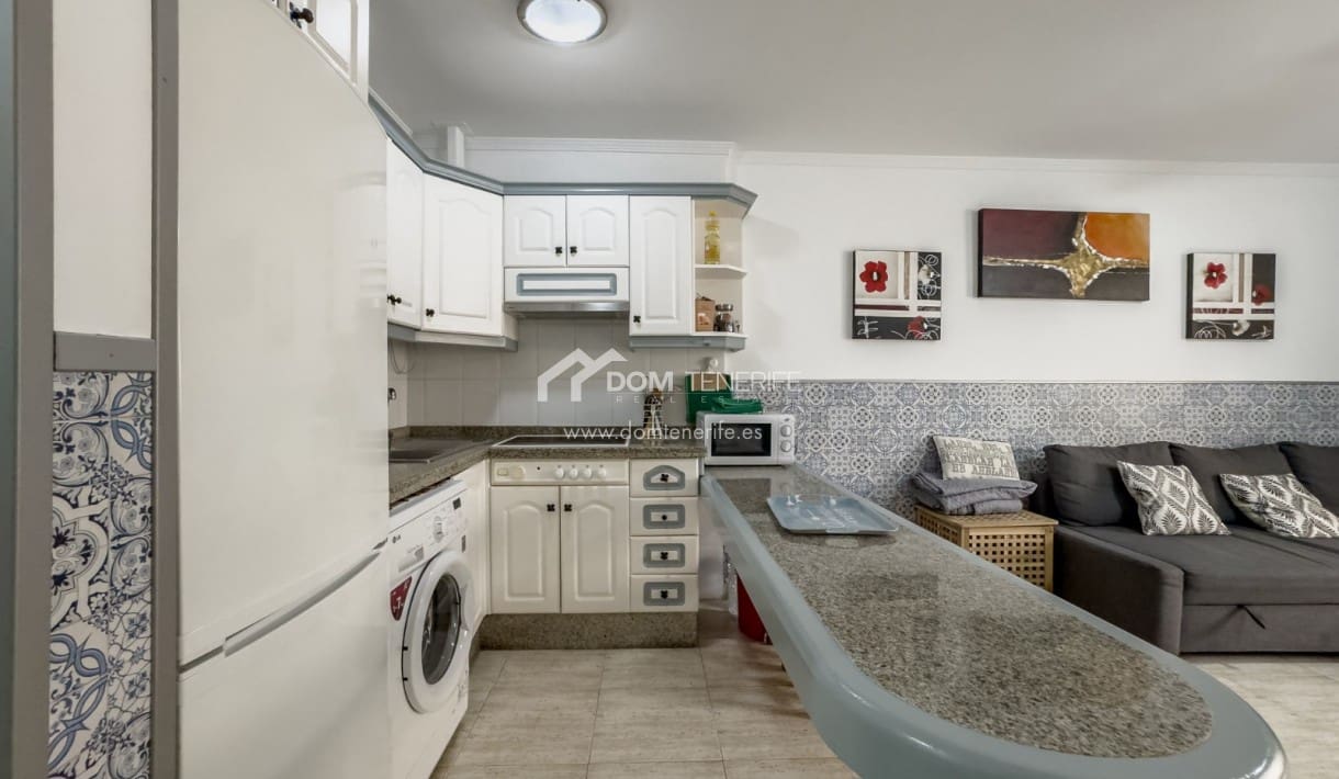 1 soverom Leilighet til leie i Los Cristianos - € 1 250 (Ref: 7062682)