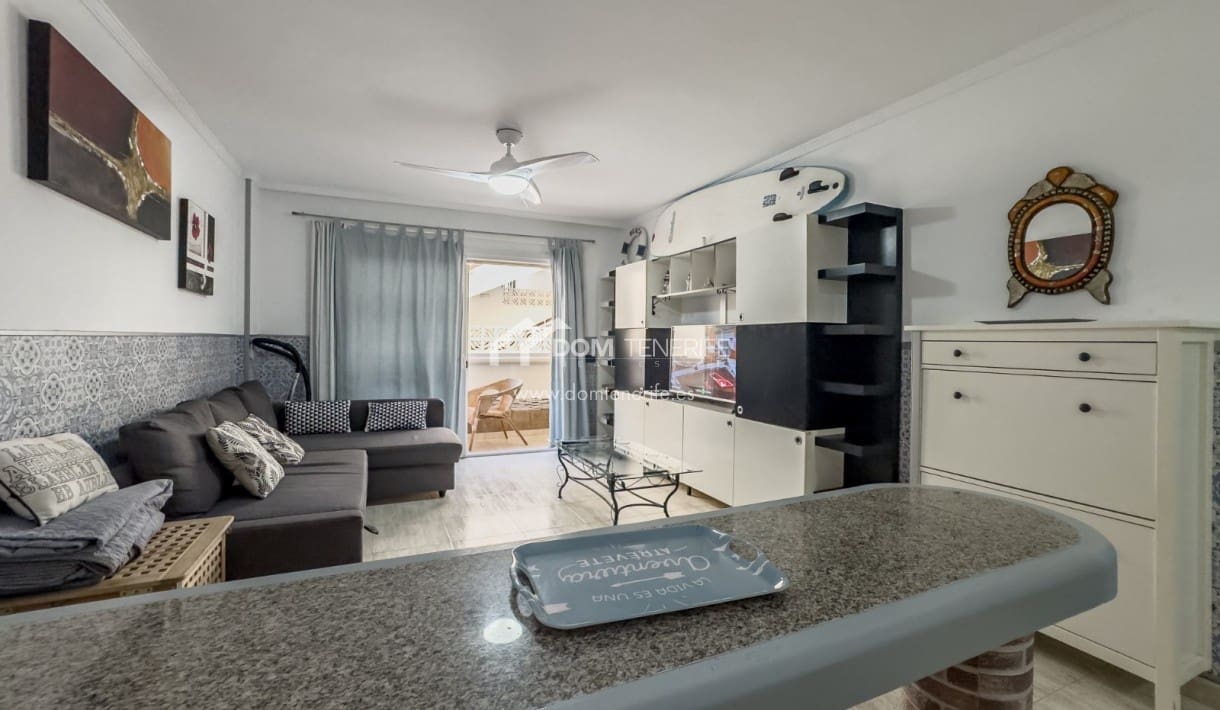 1 soverom Leilighet til leie i Los Cristianos - € 1 250 (Ref: 7062682)