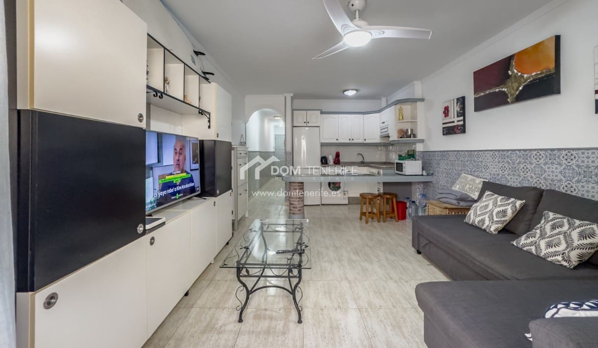 1 soverom Leilighet til leie i Los Cristianos - € 1 250 (Ref: 7062682)