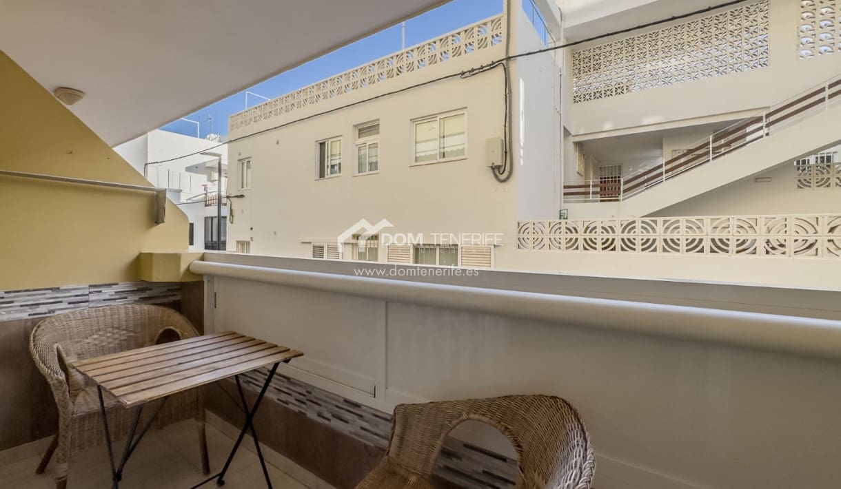 1 soverom Leilighet til leie i Los Cristianos - € 1 250 (Ref: 7062682)