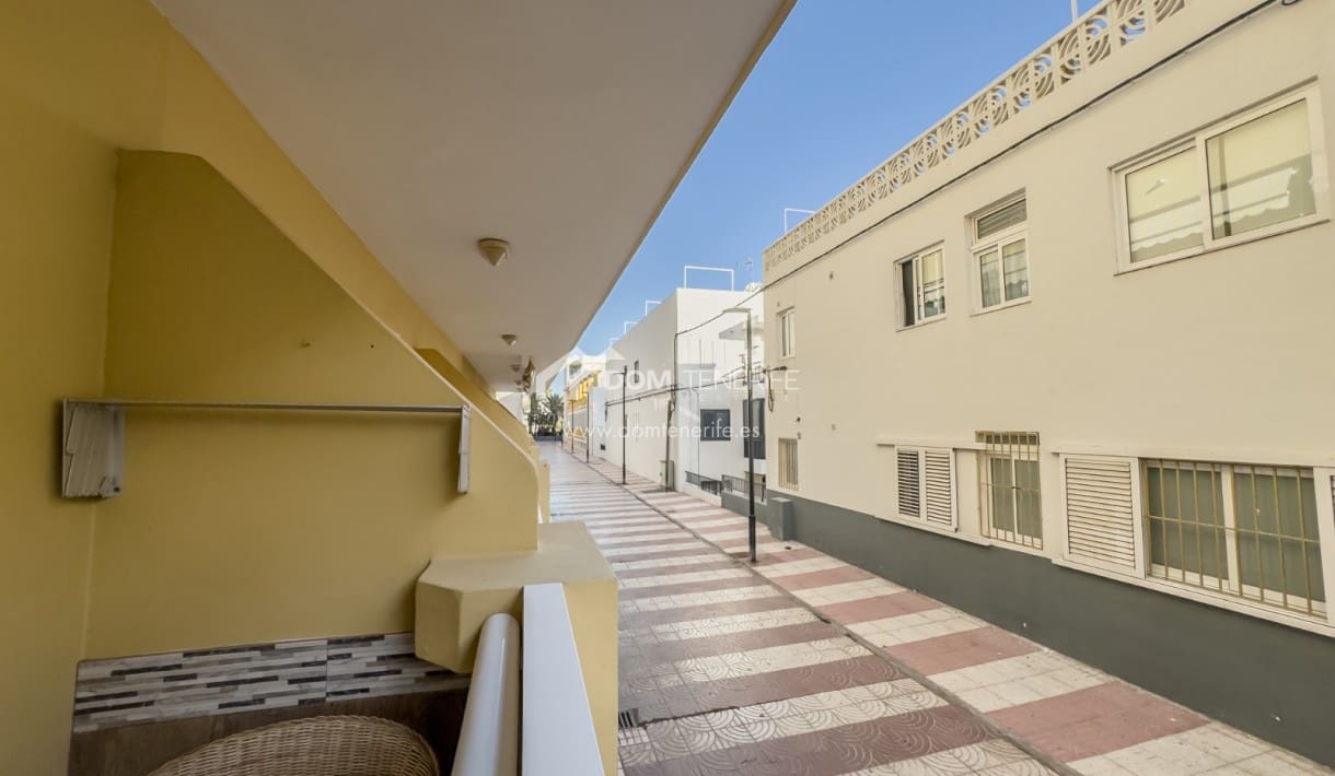 1 soverom Leilighet til leie i Los Cristianos - € 1 250 (Ref: 7062682)