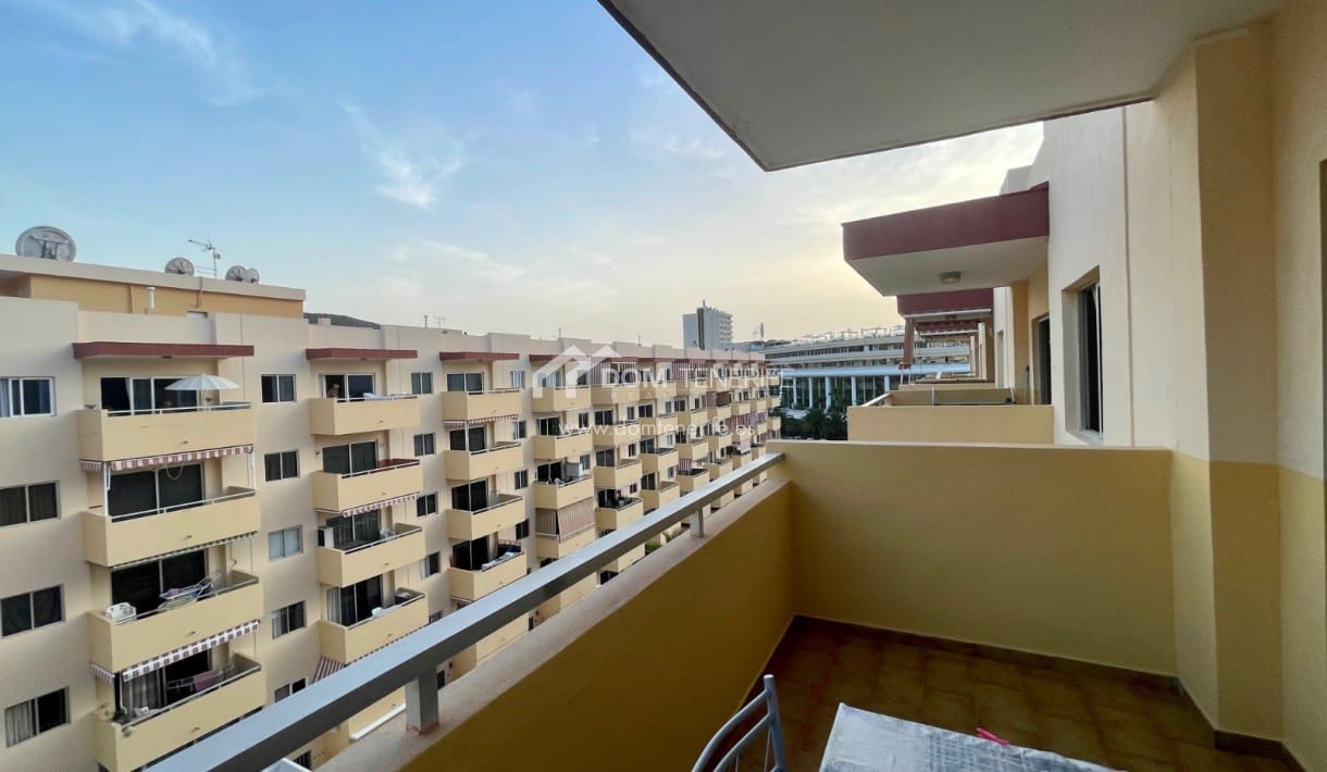 1 Zimmer Apartment zu vermieten in Los Cristianos mit Pool - 1.200 € (Ref: 7088721)