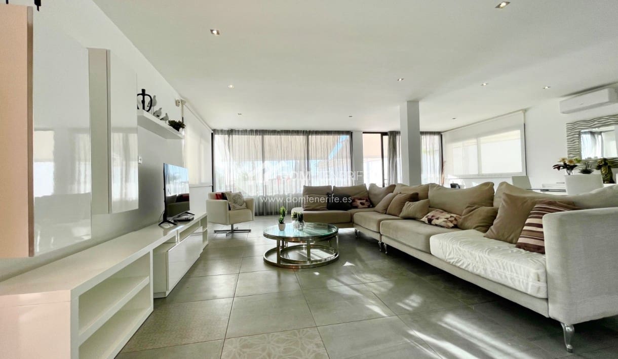 8 sypialnia Willa na sprzedaż w El Madronal z basenem garażem - 2 290 000 € (Ref: 7246130)