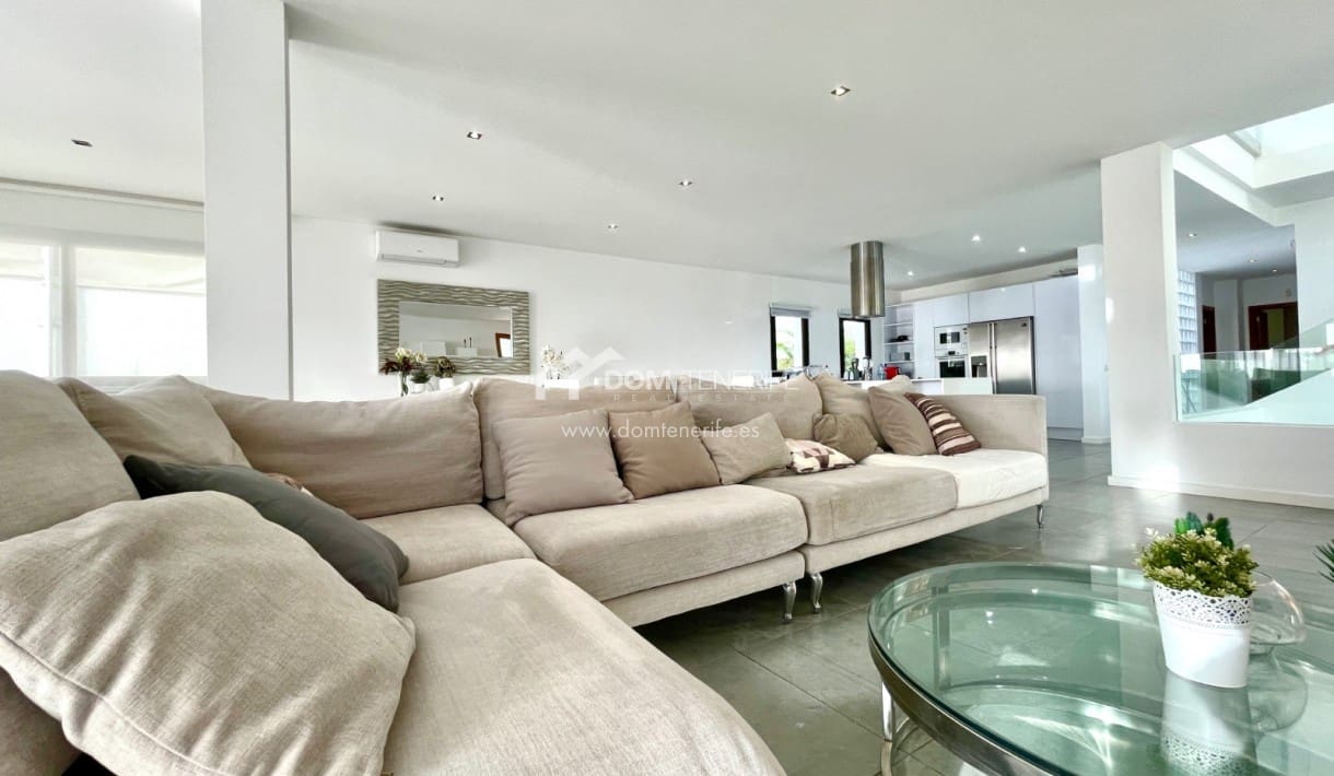 8 sypialnia Willa na sprzedaż w El Madronal z basenem garażem - 2 290 000 € (Ref: 7246130)