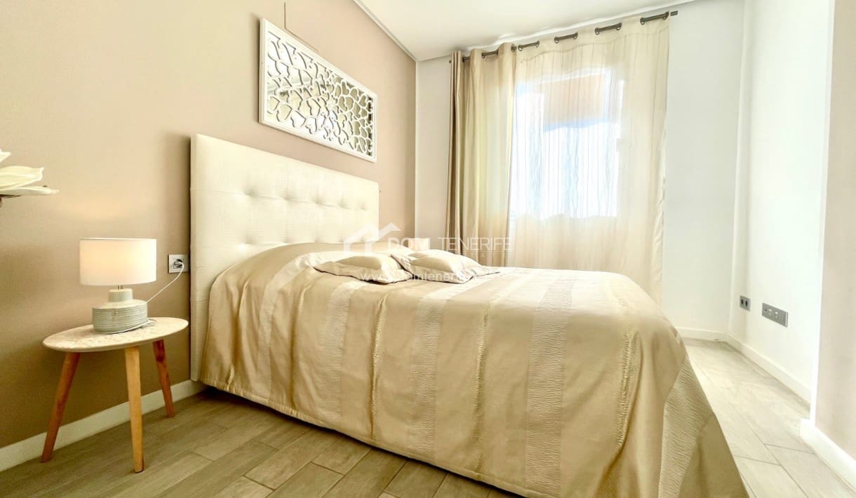 Apartamento de 2 habitaciones en Playa Paraiso en alquiler con piscina garaje - 2.000 € (Ref: 7305616)
