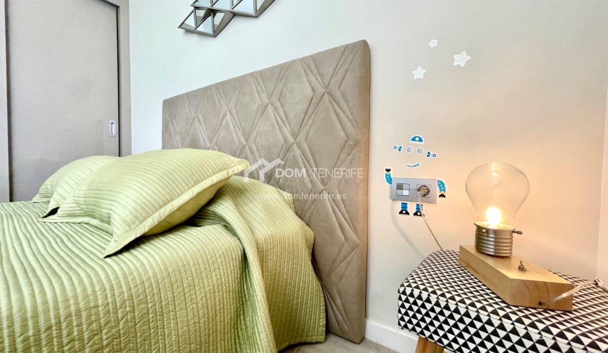 Apartamento de 2 habitaciones en Playa Paraiso en alquiler con piscina garaje - 2.000 € (Ref: 7305616)