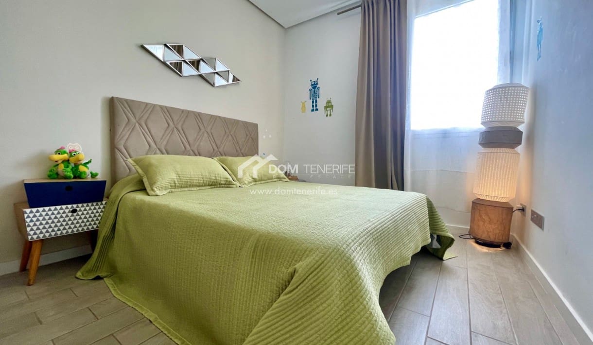 Apartamento de 2 habitaciones en Playa Paraiso en alquiler con piscina garaje - 2.000 € (Ref: 7305616)