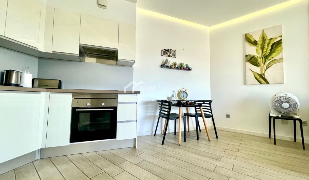 Apartamento de 2 habitaciones en Playa Paraiso en alquiler con piscina garaje - 2.000 € (Ref: 7305616)