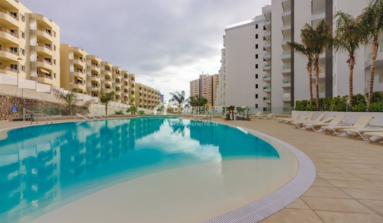 Apartamento de 2 habitaciones en Playa Paraiso en alquiler con piscina garaje - 2.000 € (Ref: 7305616)