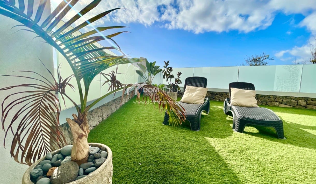 Apartamento de 2 habitaciones en Playa Paraiso en alquiler con piscina garaje - 2.000 € (Ref: 7305616)