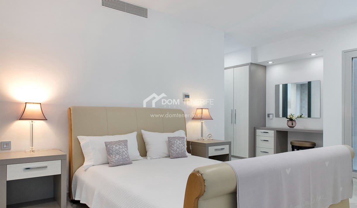 6 sypialnia Willa na sprzedaż w La Caleta Adeje z basenem garażem - 5 750 000 € (Ref: 7554839)