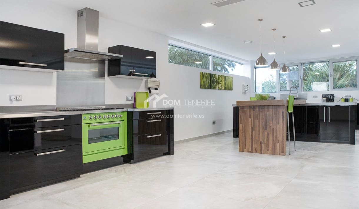 6 sypialnia Willa na sprzedaż w La Caleta Adeje z basenem garażem - 5 750 000 € (Ref: 7554839)