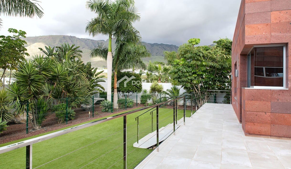 6 sypialnia Willa na sprzedaż w La Caleta Adeje z basenem garażem - 5 750 000 € (Ref: 7554839)