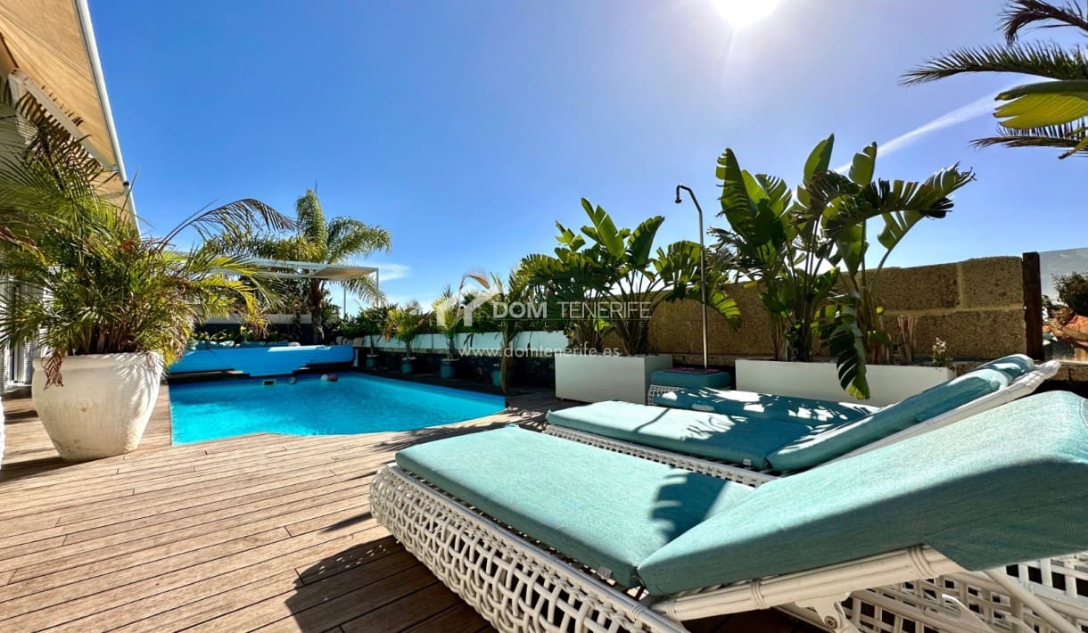 4 chambre Villa/Maison à vendre à El Madronal avec piscine garage - 1 200 000 € (Ref: 7778734)