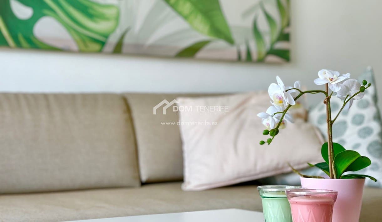 1 soverom Leilighet til leie i Los Cristianos med svømmebasseng - € 1 300 (Ref: 7818501)