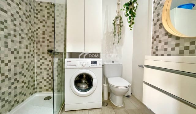 1 sovrum Lägenhet att hyra i Los Cristianos, Arona med pool - 1 300 € (Ref: 7818501)