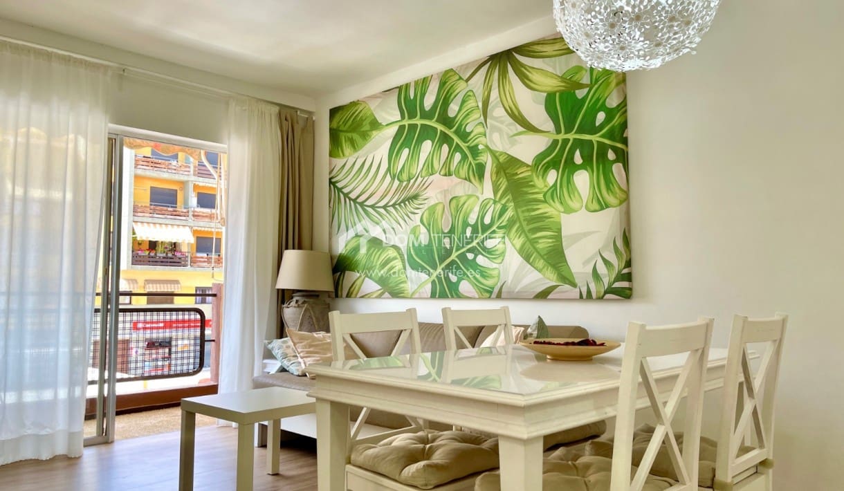 1 soverom Leilighet til leie i Los Cristianos med svømmebasseng - € 1 300 (Ref: 7818501)