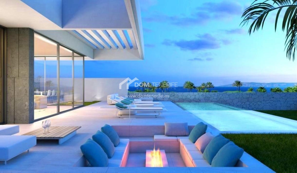 3 soverom Villa til salgs i Costa Adeje med svømmebasseng garasje - € 2 700 000 (Ref: 7830379)