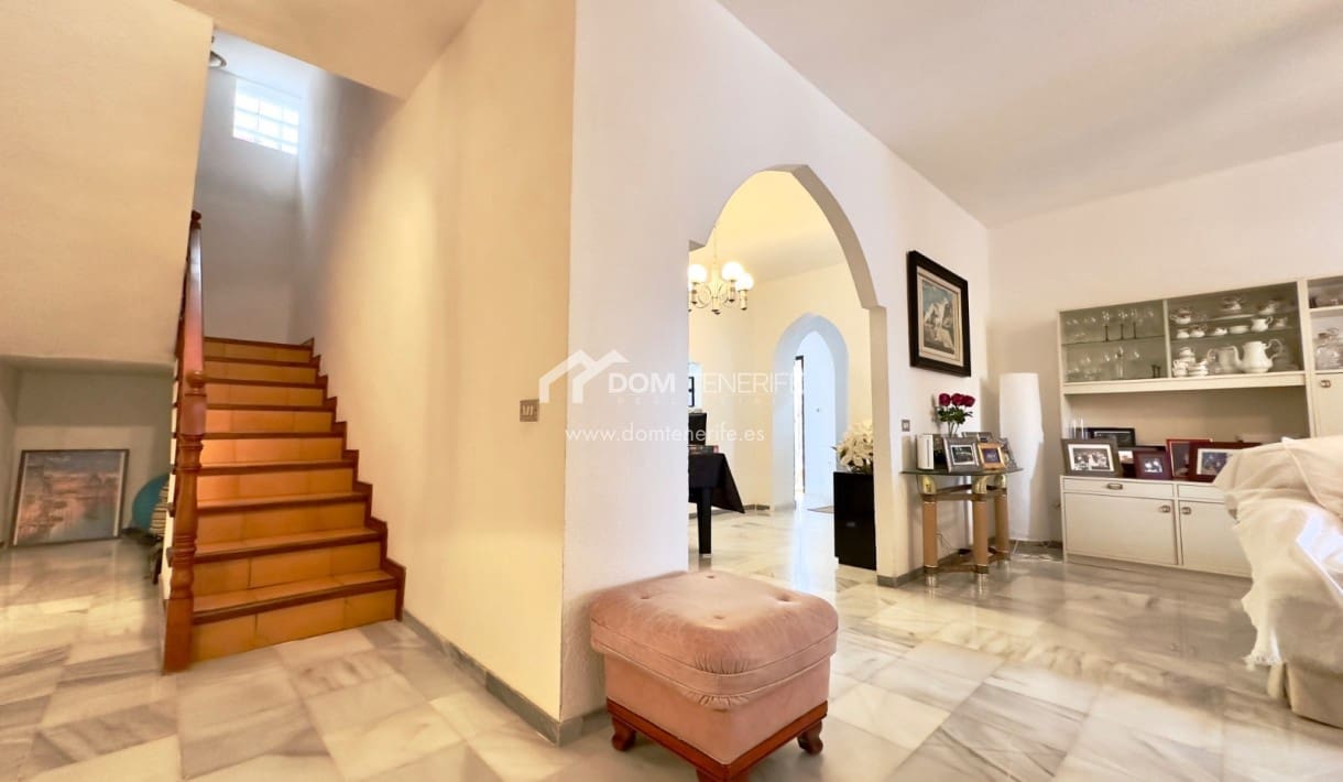 3 soveværelse Semi-Rækkehus til salg i Costa Adeje med garage - € 625.000 (Ref: 8358330)