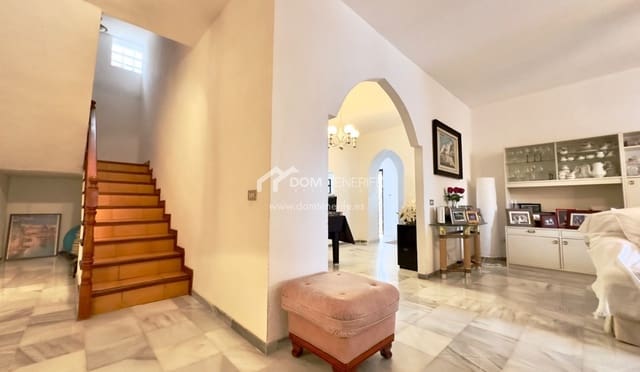 3 sovrum Semi-fristående Villa till salu i San Eugenio Alto, Adeje med garage - 625 000 € (Ref: 8358330)