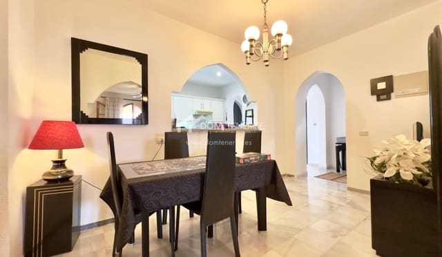 3 sovrum Semi-fristående Villa till salu i San Eugenio Alto, Adeje med garage - 625 000 € (Ref: 8358330)