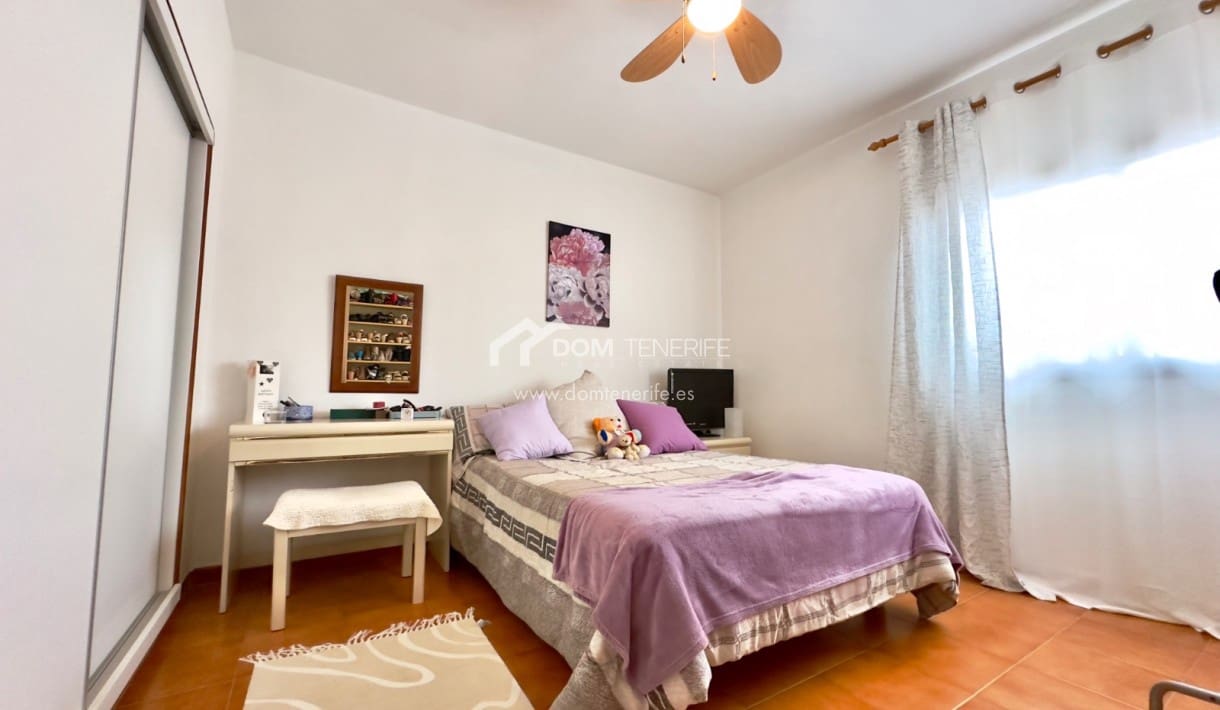 3 soveværelse Semi-Rækkehus til salg i Costa Adeje med garage - € 625.000 (Ref: 8358330)