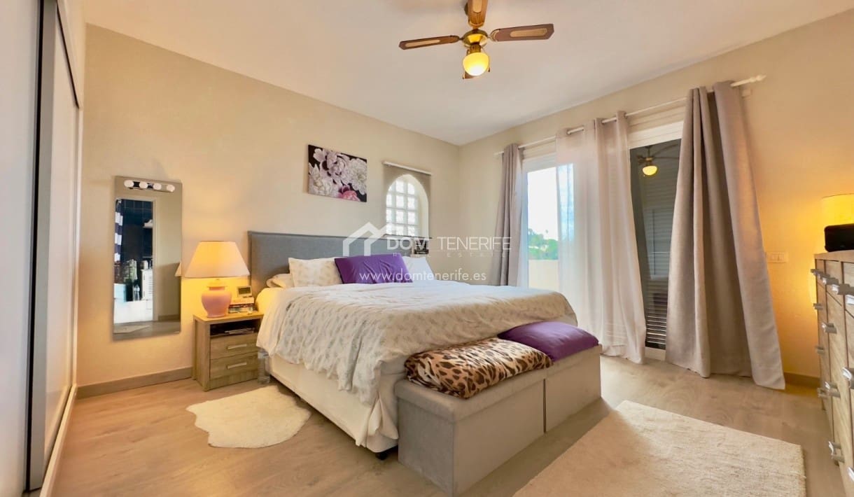 3 soveværelse Semi-Rækkehus til salg i Costa Adeje med garage - € 625.000 (Ref: 8358330)