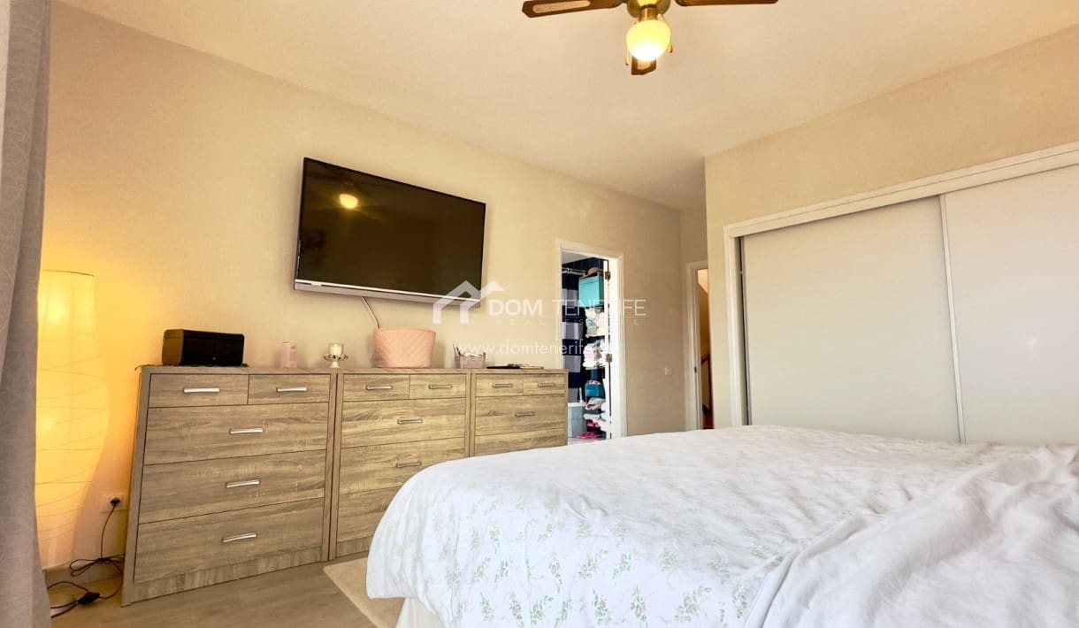 3 soveværelse Semi-Rækkehus til salg i Costa Adeje med garage - € 625.000 (Ref: 8358330)