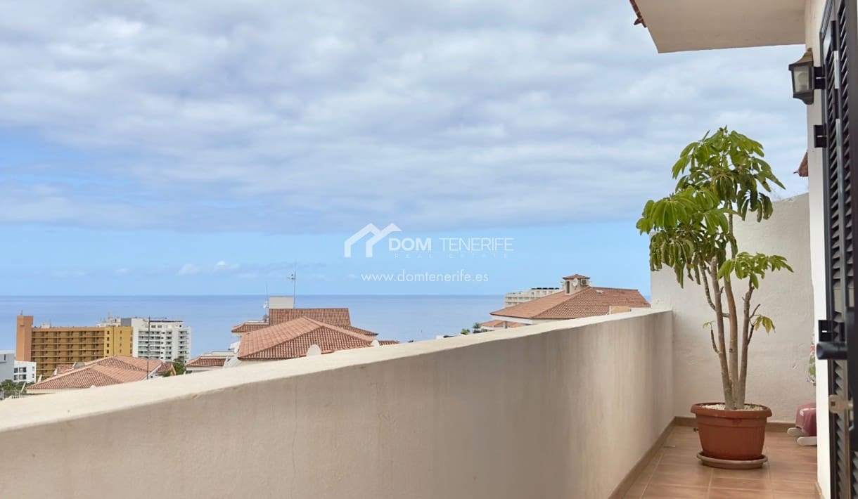 3 soveværelse Semi-Rækkehus til salg i Costa Adeje med garage - € 625.000 (Ref: 8358330)