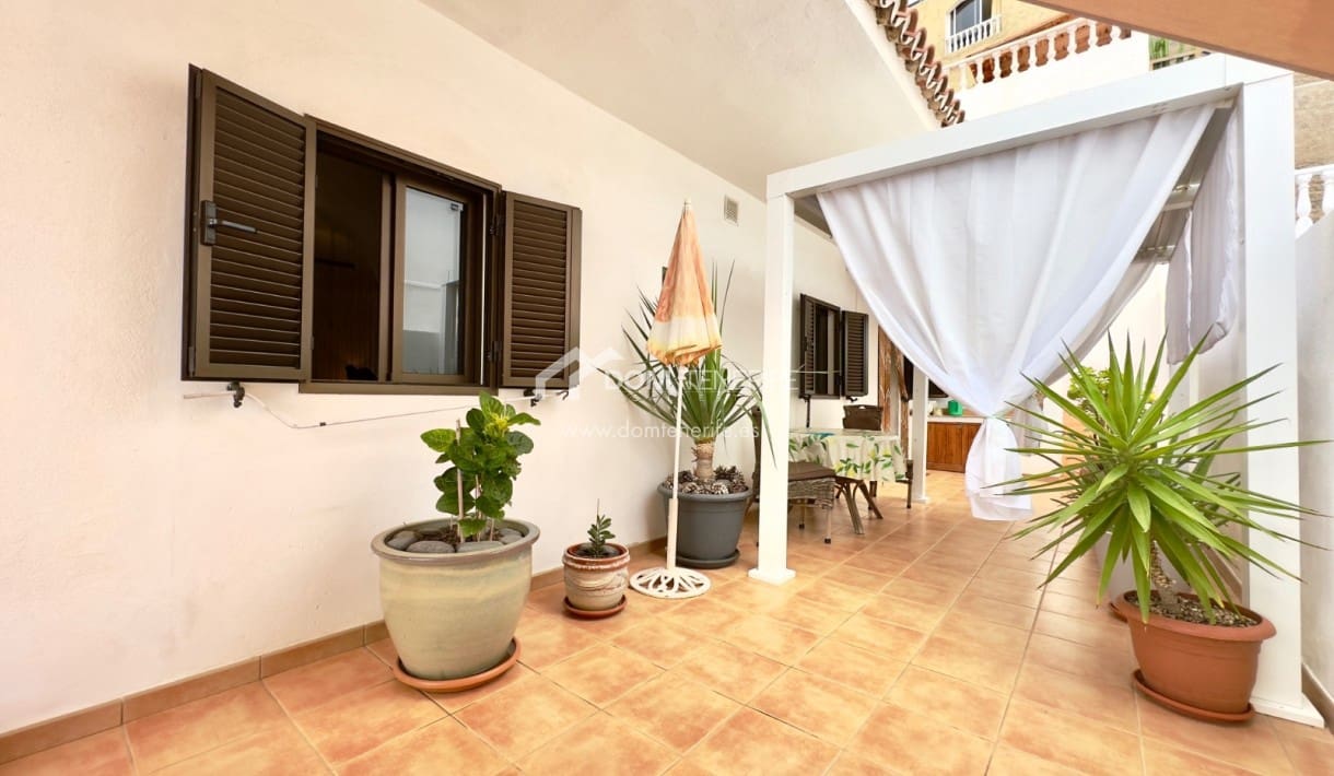 3 soveværelse Semi-Rækkehus til salg i Costa Adeje med garage - € 625.000 (Ref: 8358330)