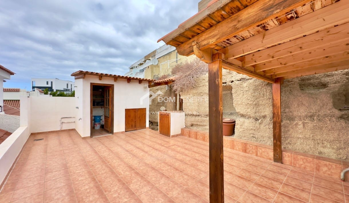 3 soveværelse Semi-Rækkehus til salg i Costa Adeje med garage - € 625.000 (Ref: 8358330)