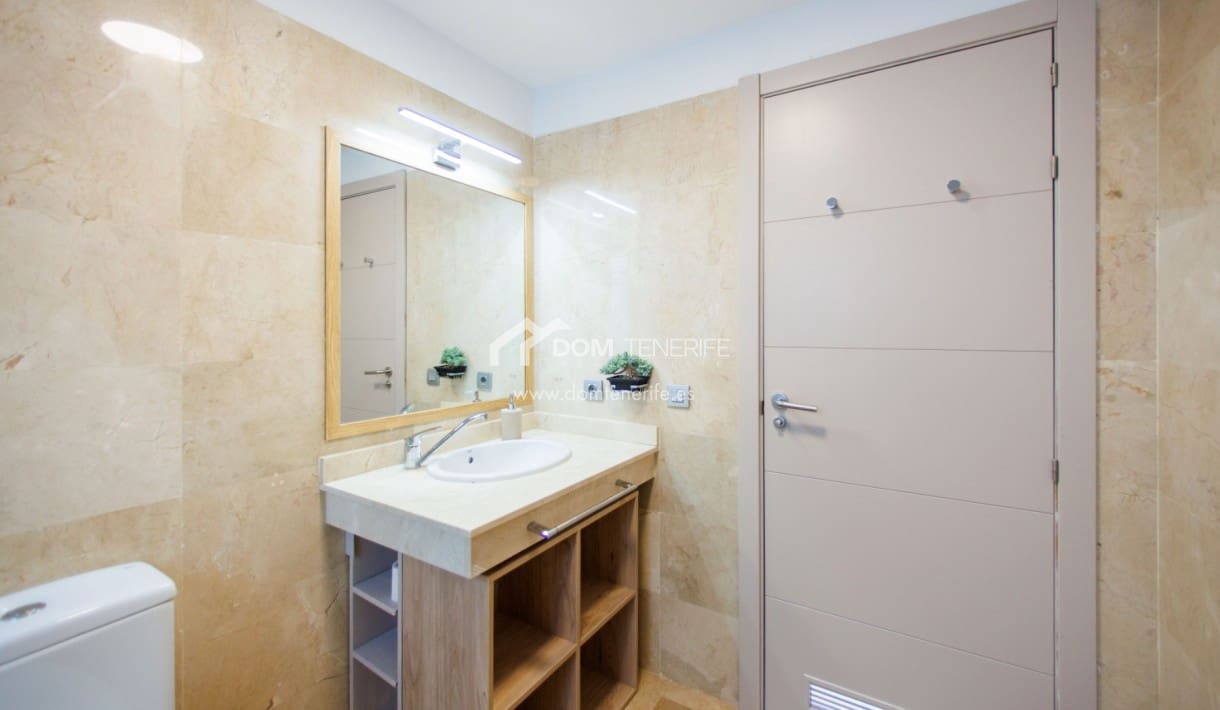 2 soveværelse Byhus til salg i Amarilla Golf med swimmingpool - € 630.000 (Ref: 8387544)