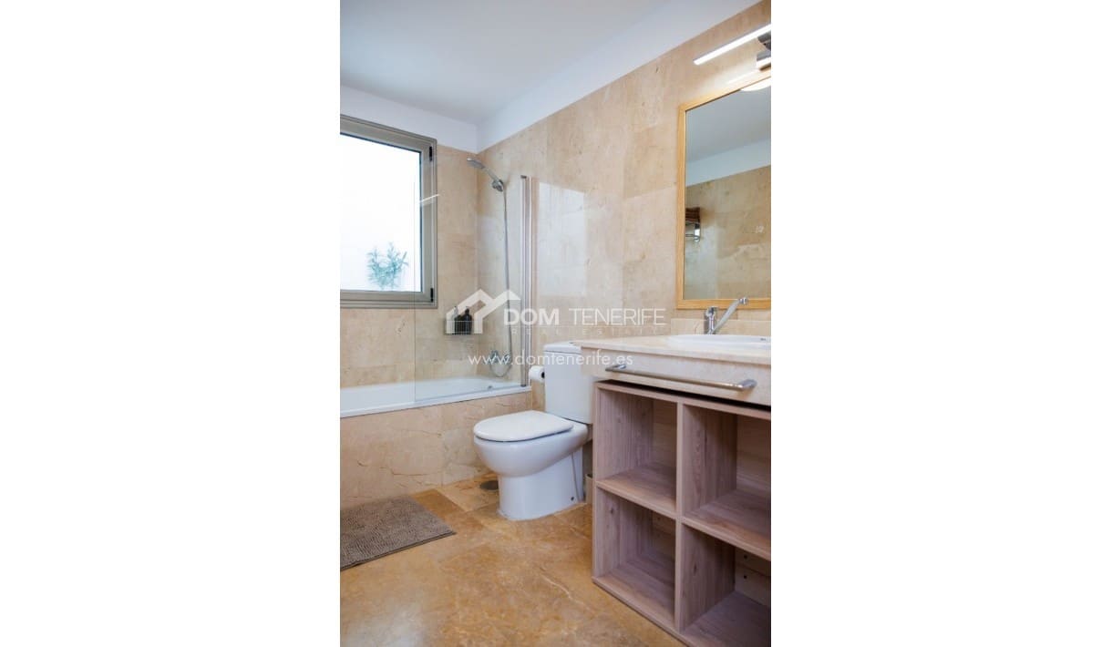 2 soveværelse Byhus til salg i Amarilla Golf med swimmingpool - € 630.000 (Ref: 8387544)