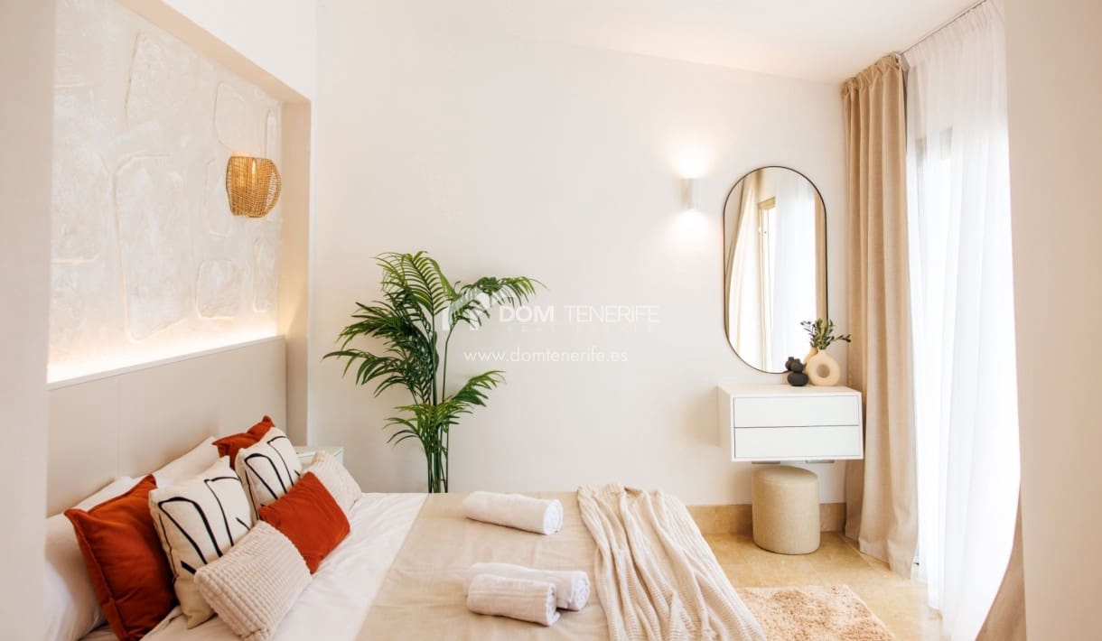 2 soveværelse Byhus til salg i Amarilla Golf med swimmingpool - € 630.000 (Ref: 8387544)