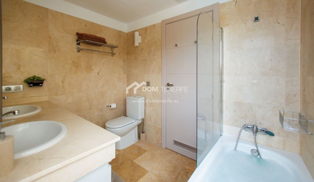 2 soveværelse Byhus til salg i Amarilla Golf med swimmingpool - € 630.000 (Ref: 8387544)