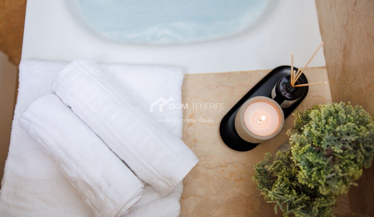 2 soveværelse Byhus til salg i Amarilla Golf med swimmingpool - € 630.000 (Ref: 8387544)