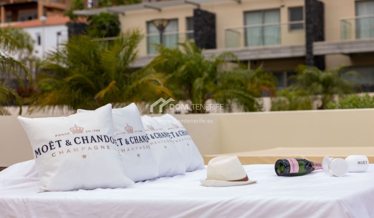 2 soveværelse Byhus til salg i Amarilla Golf med swimmingpool - € 630.000 (Ref: 8387544)