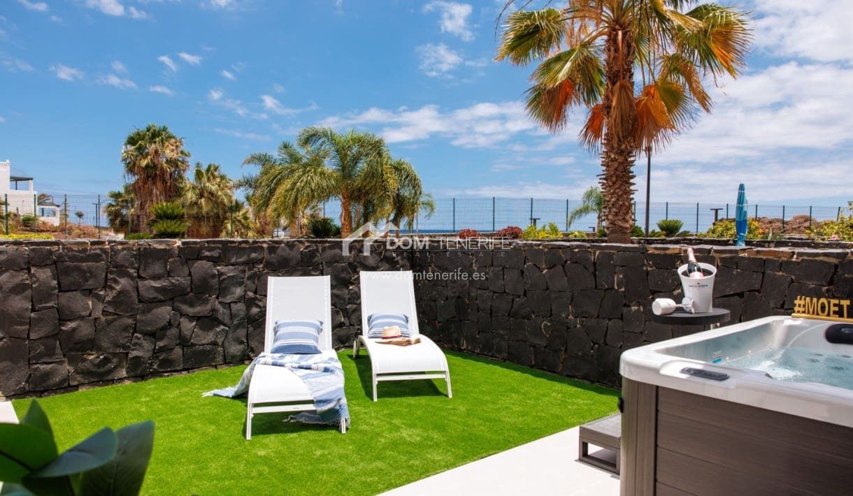 2 soveværelse Byhus til salg i Amarilla Golf med swimmingpool - € 630.000 (Ref: 8387544)