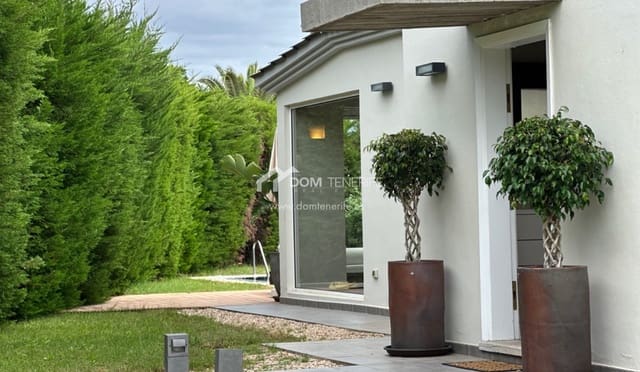 3 soverom Villa til salgs i Playa de Fañabé Alto, Adeje med svømmebasseng garasje - € 1 490 000 (Ref: 8408505)