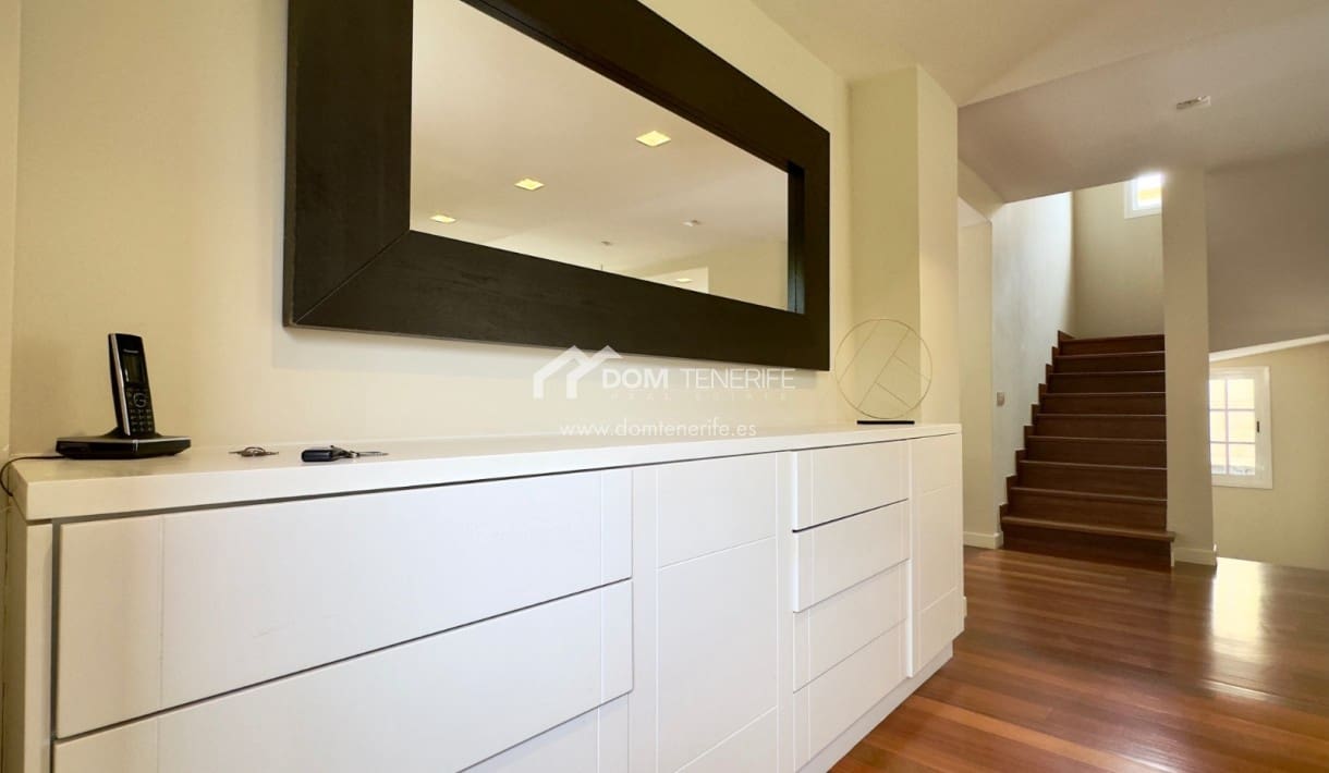 3 soveværelse Villa til salg i Adeje med swimmingpool garage - € 1.490.000 (Ref: 8408505)