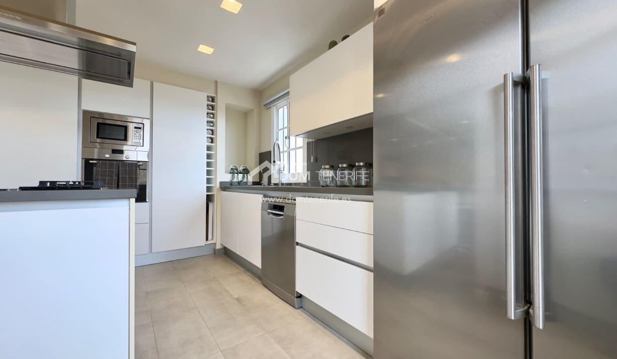 3 soveværelse Villa til salg i Adeje med swimmingpool garage - € 1.490.000 (Ref: 8408505)