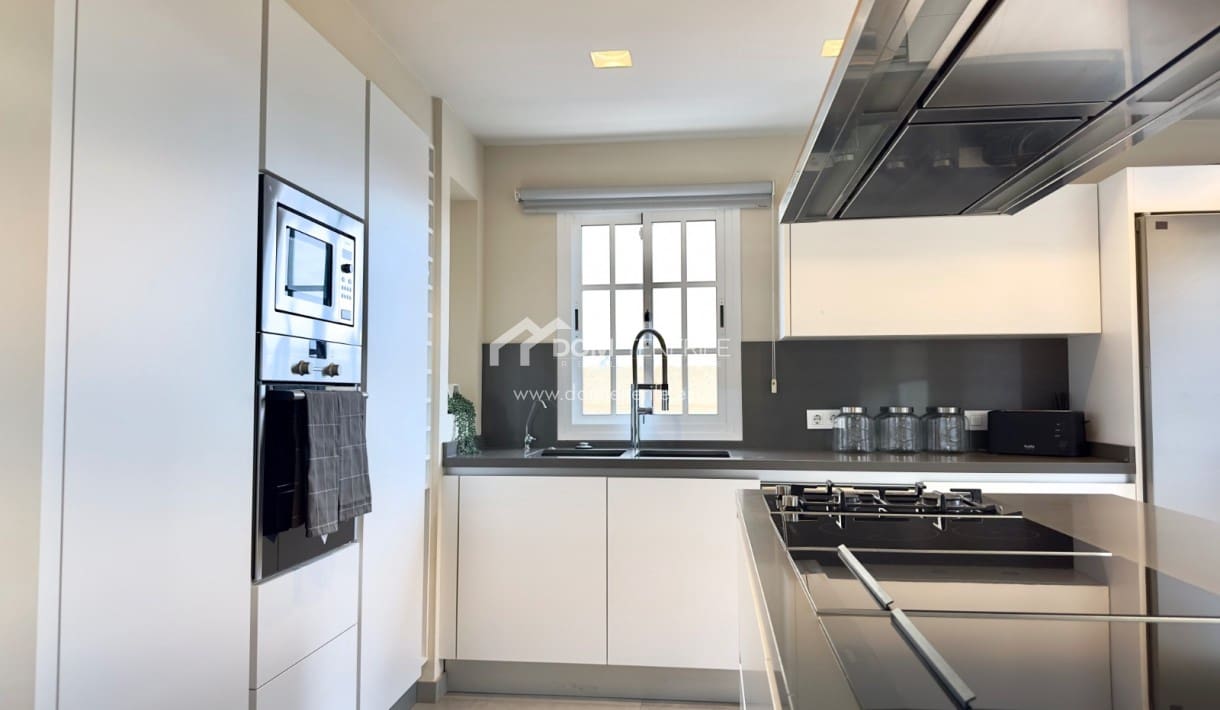 3 soveværelse Villa til salg i Adeje med swimmingpool garage - € 1.490.000 (Ref: 8408505)